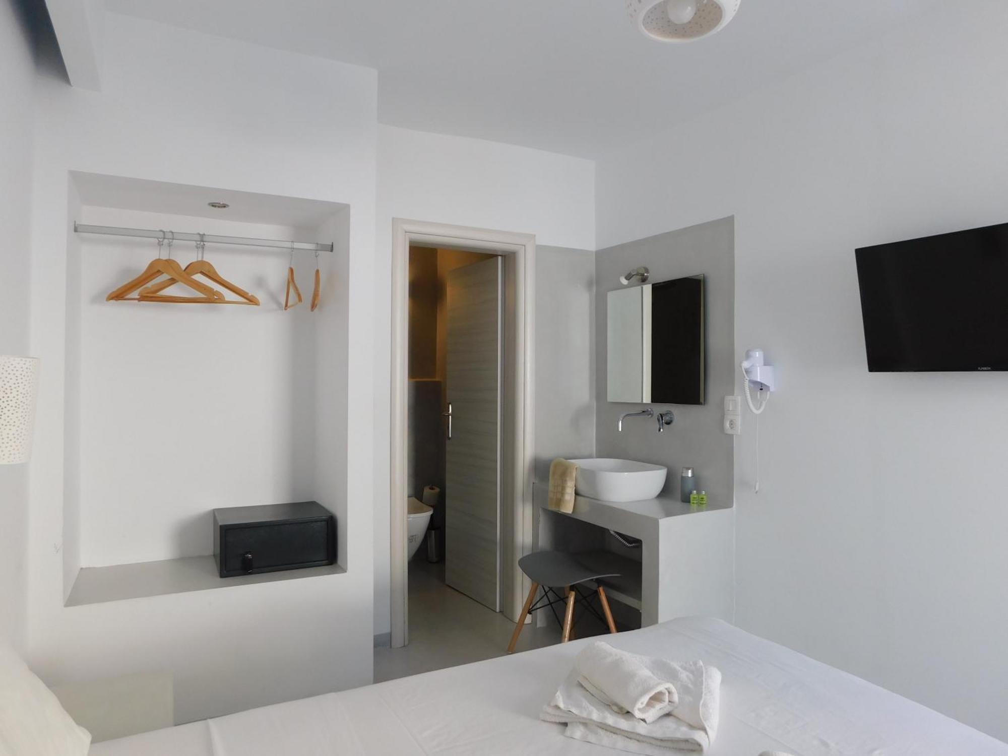 Fira Unique Rooms ภายนอก รูปภาพ