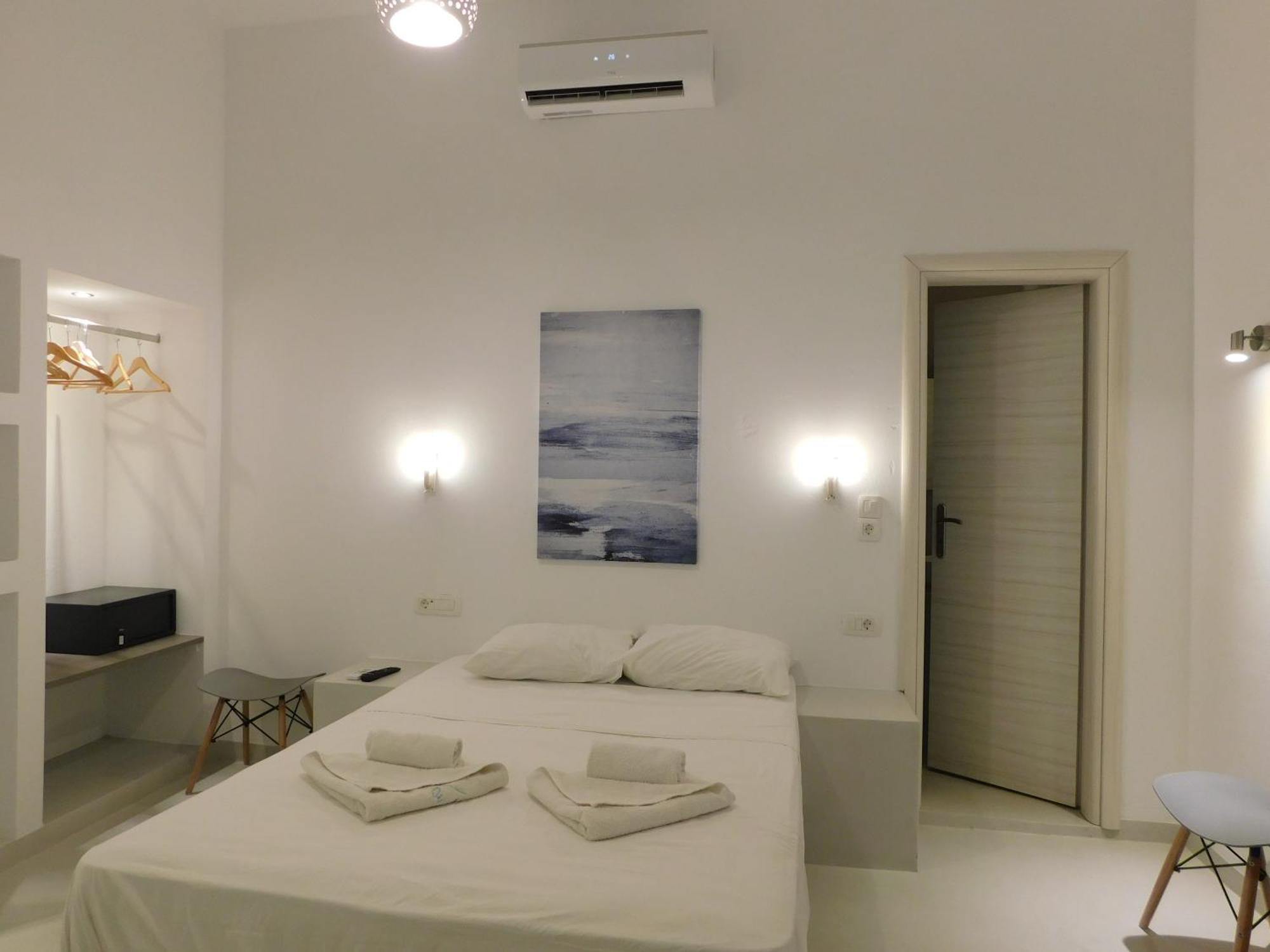 Fira Unique Rooms ภายนอก รูปภาพ