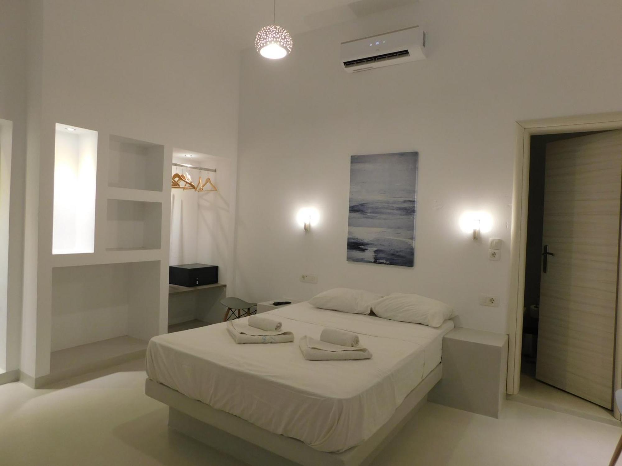 Fira Unique Rooms ภายนอก รูปภาพ