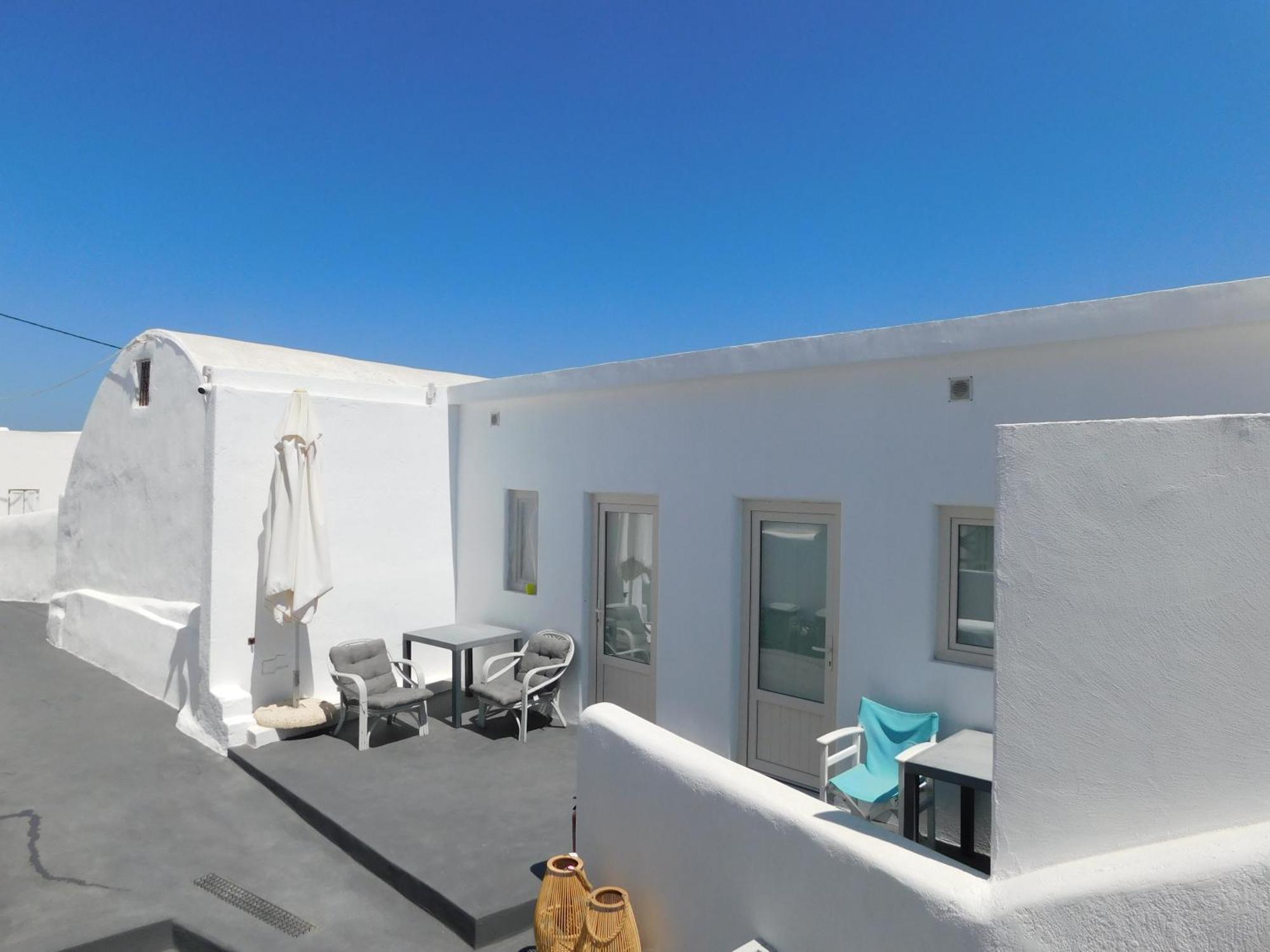 Fira Unique Rooms ภายนอก รูปภาพ