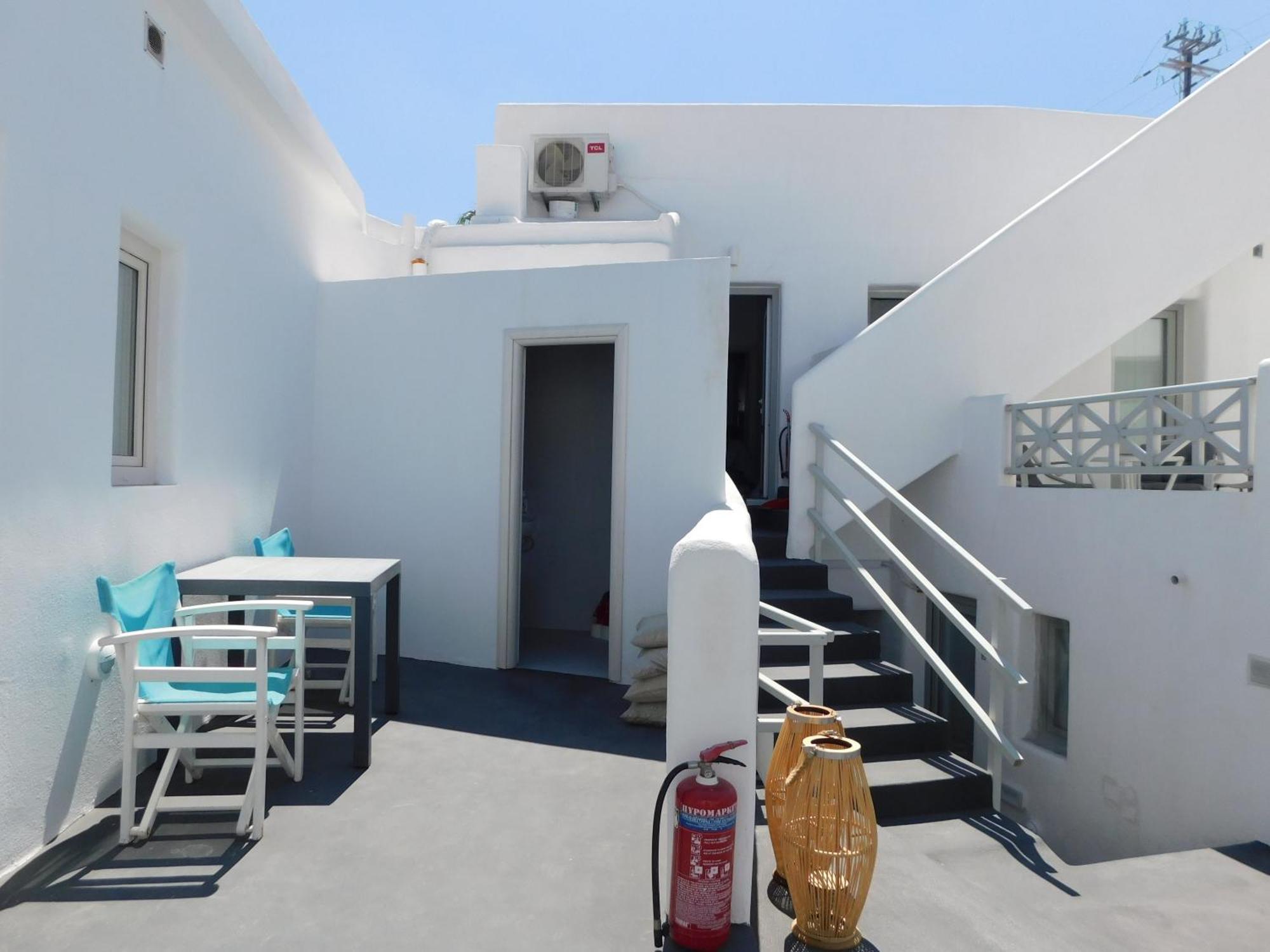 Fira Unique Rooms ภายนอก รูปภาพ