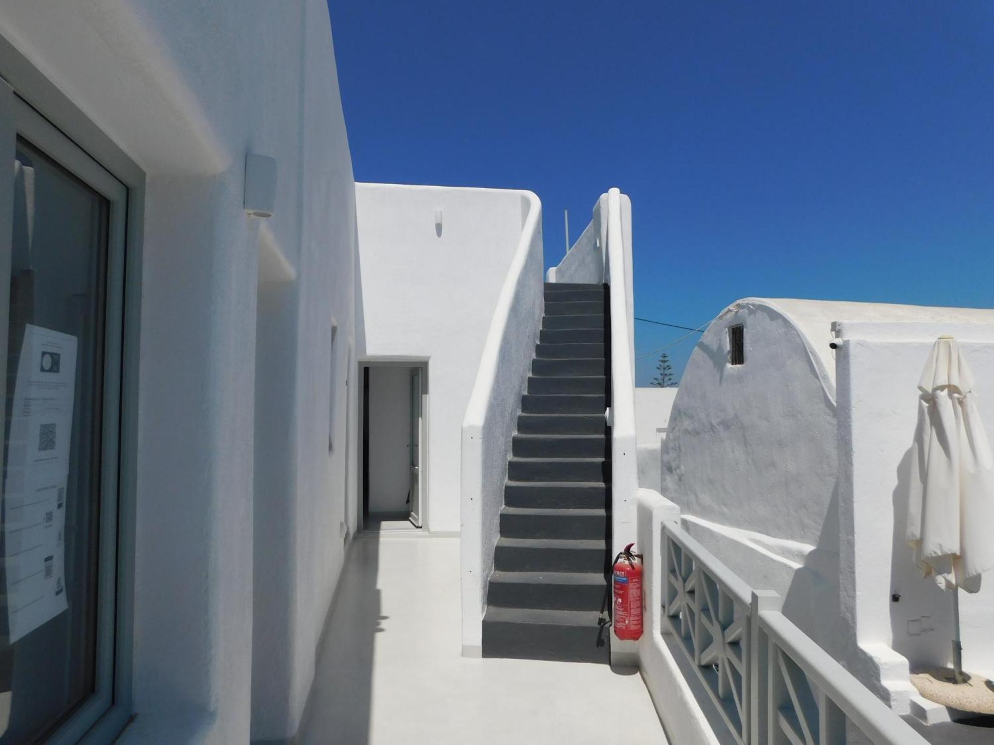 Fira Unique Rooms ภายนอก รูปภาพ