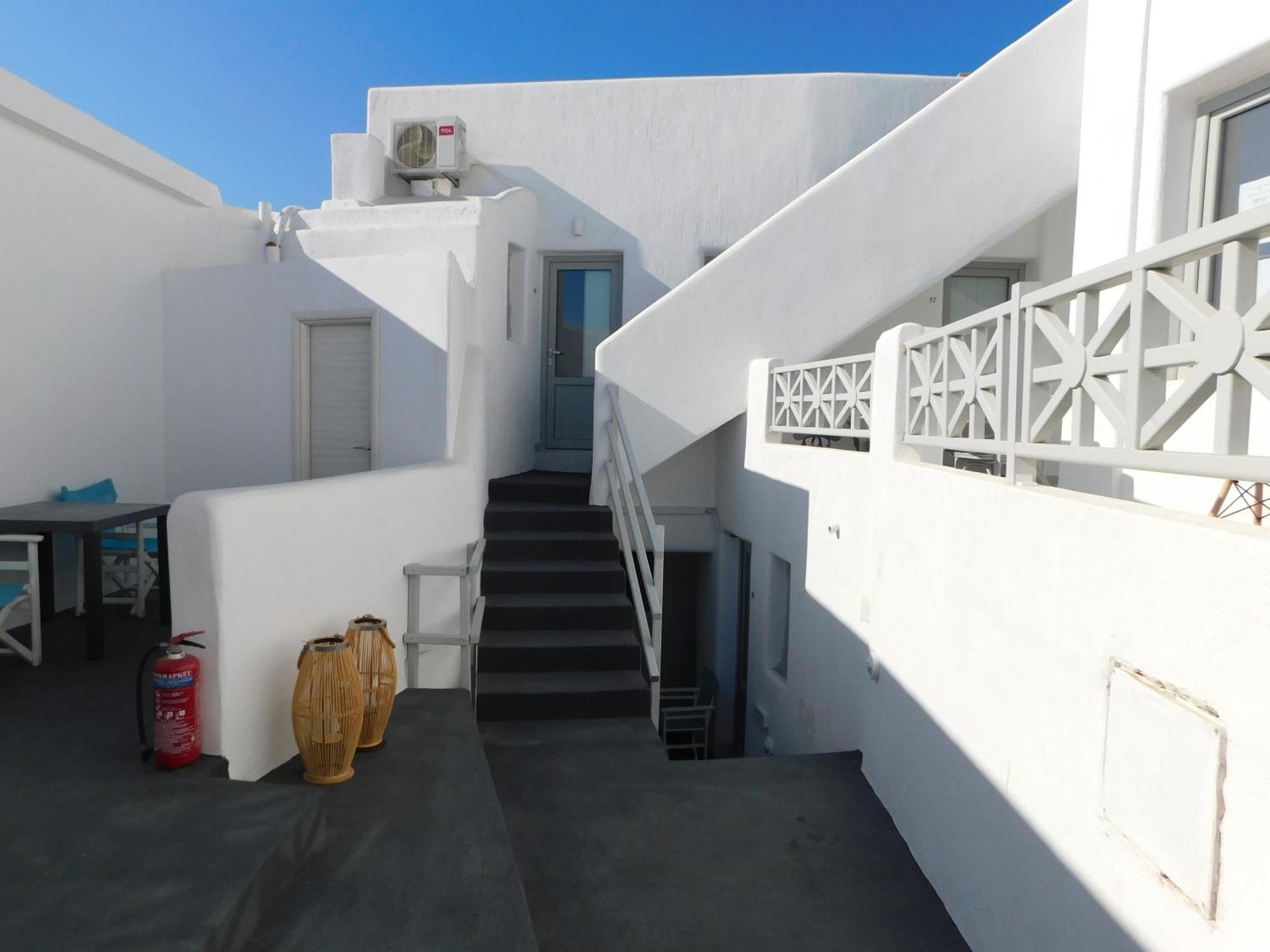 Fira Unique Rooms ภายนอก รูปภาพ